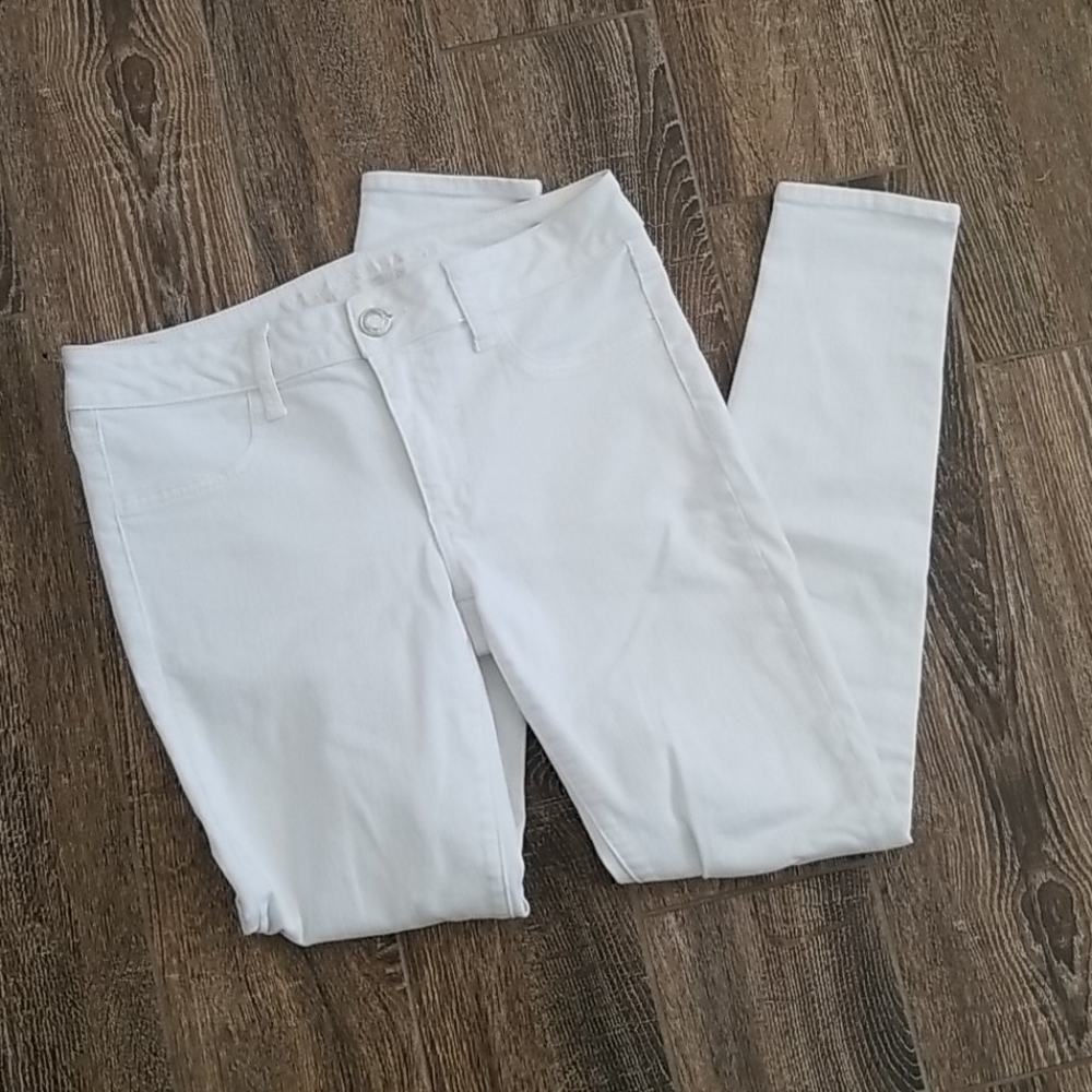AE white jeans